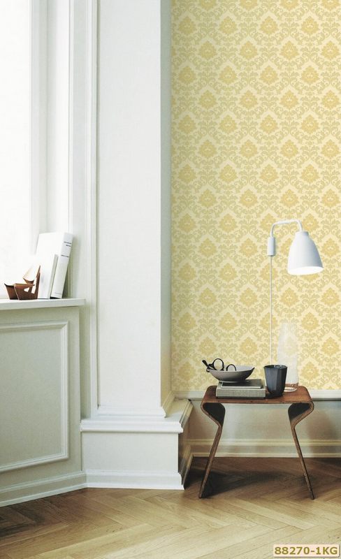 Giấy dán tường màu vàng sẽ làm cho không gian nhà của bạn trở nên sang trọng và hấp dẫn hơn.